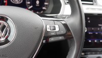 VW Passat Variant 1.5 TSI Highline R-Line
