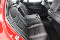 Volvo V60 B4 R Design