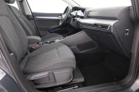 VW Golf VIII Variant 1.5 eTSI DSG Life