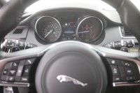 Jaguar E- PACE 2.0 D R-Dynamic AWD