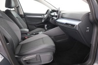 VW Golf VIII Variant 1.5 TSI Goal