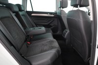 VW Passat Variant 1.5 TSI Elegance
