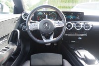 Mercedes-Benz CLA 200 AMG Line