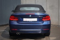 BMW 220 i Luxury Line