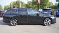 VW Golf VIII Variant 1.5 eTSI Goal DSG