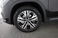 Mercedes-Benz GLA 180 DCT Progressive