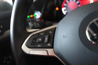 VW Golf VIII Variant 1.0