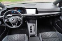 VW Golf VIII Variant R-Line eTSI