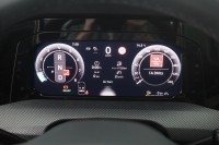 VW Golf VIII Variant 1.5 eTSI R-Line DSG