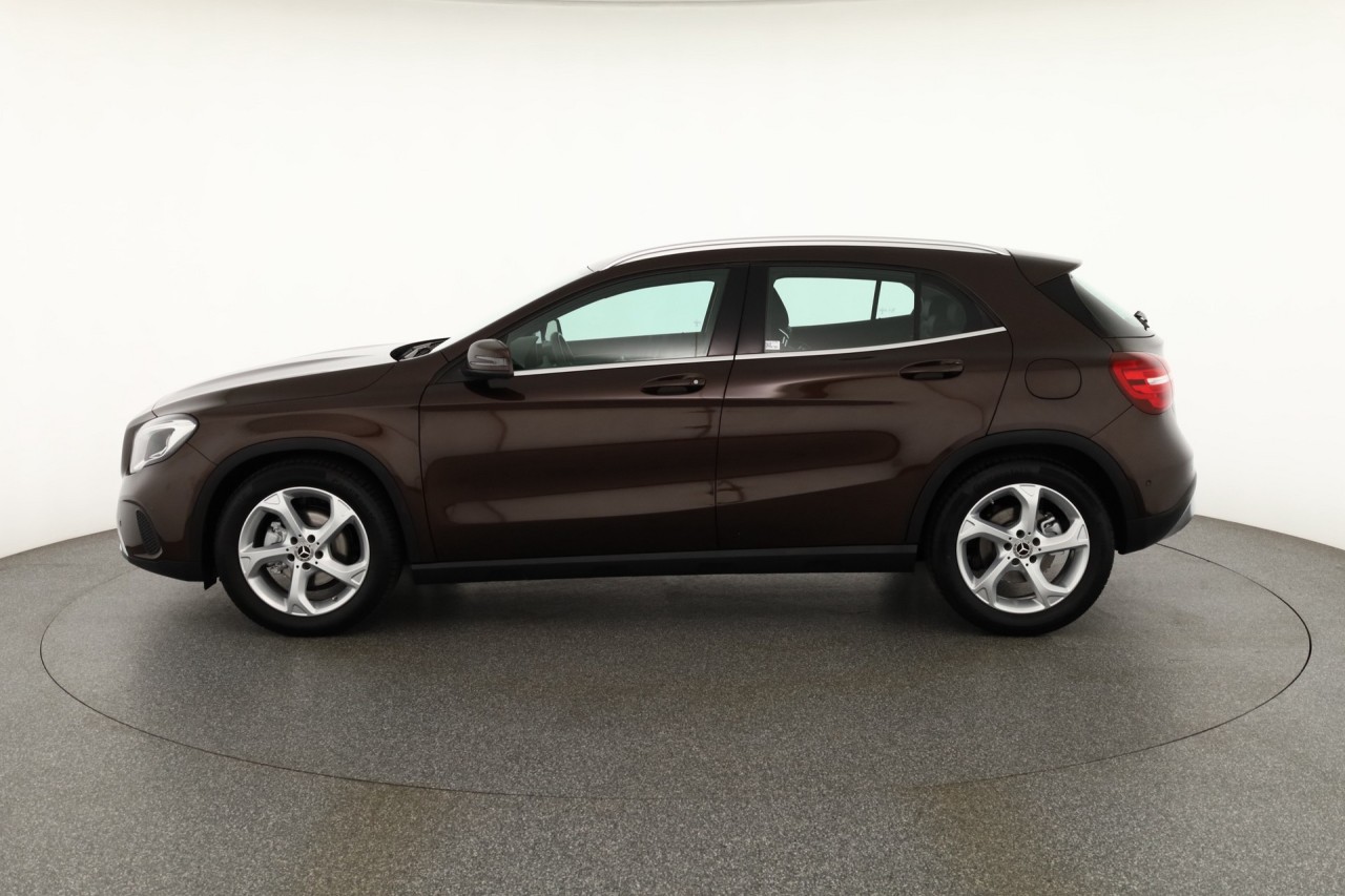 Mercedes-Benz GLA 180 Urban