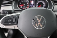 VW Passat Variant 1.5 TSI DSG Business