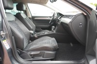 VW Passat Variant 2.0 TDI DSG R-Line