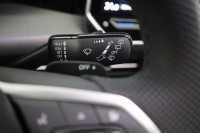 VW Golf VIII Variant 2.0 TDI R-Line DSG