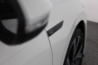 VW Golf VIII Variant 1.5 eTSI R-Line