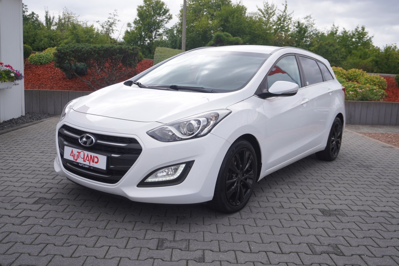 Hyundai i30 i30cw 1.6 CRDi Automatik