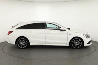 Mercedes-Benz CLA 200 Shooting Brake AMG Line Peak Edition