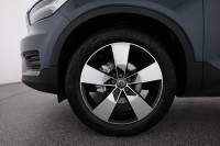 Volvo XC 40 T3 2WD Momentum