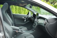 Mercedes-Benz CLA 200 7G-DCT Urban