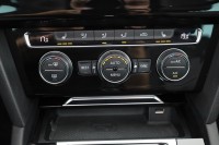 VW Passat Variant 2.0 TSI DSG R-Line