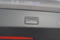 VW Golf Variant 1.5 eTSI R-Line