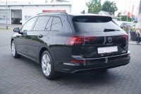 VW Golf VIII Variant 1.5 TSI DSG