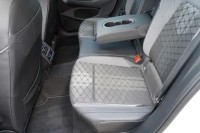 VW Golf VIII Variant R-Line eTSI DSG