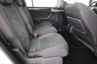 VW Touran 1.5 TSI R-Line