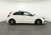 Mercedes-Benz A 180 A180 d AMG Line