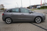 Mercedes-Benz B 220 B220 d AMG Line