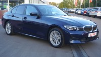 BMW 330 e xDrive Advantage