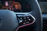 VW Golf Variant R-Line 1.5 eTSI DSG