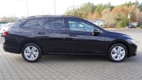 VW Golf VIII Variant 1.5eTSI DSG