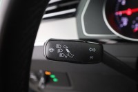 VW Passat Variant 2.0 TSI DSG R-Line