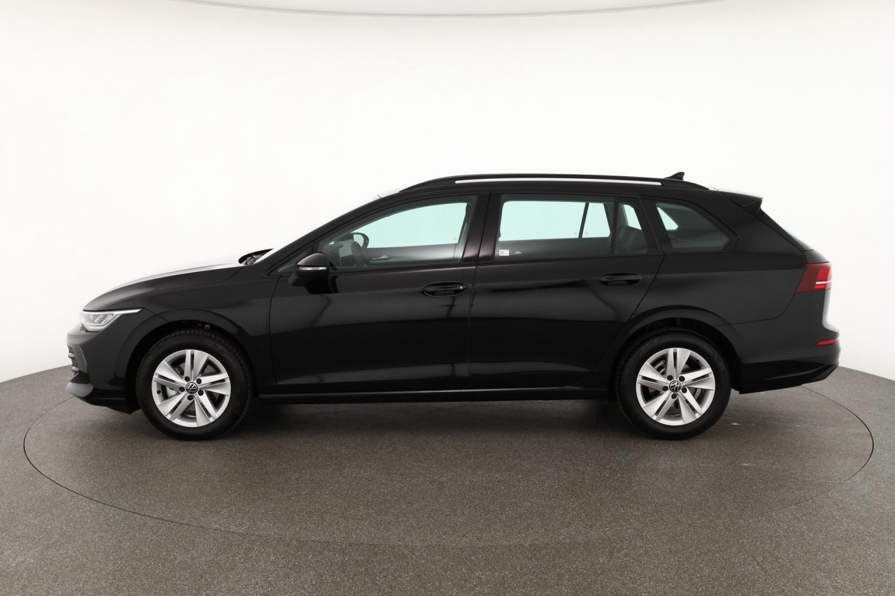 VW Golf VIII Variant 1.5 TSI