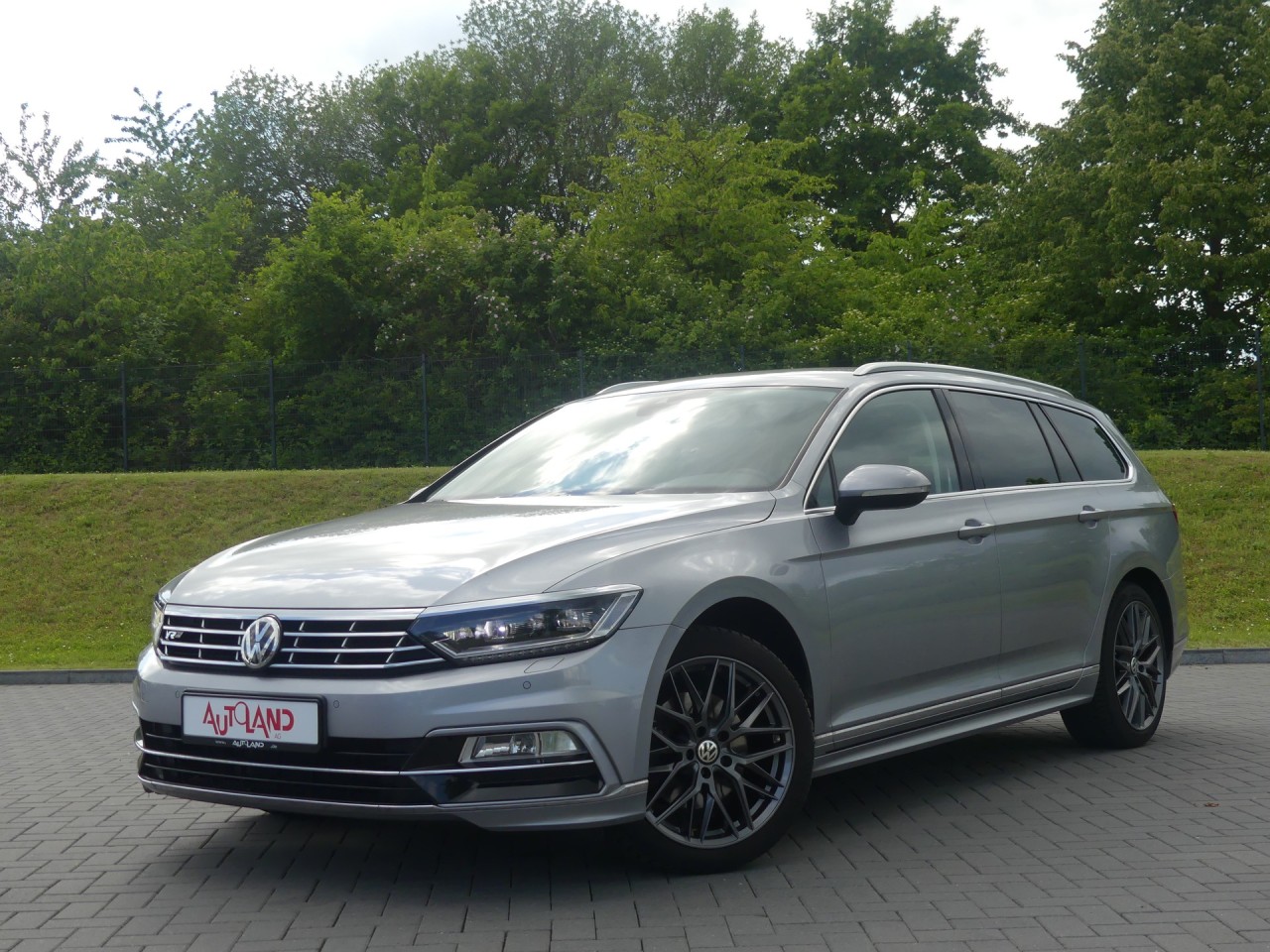 VW Passat Variant 1.4 TSI Highline R-Line