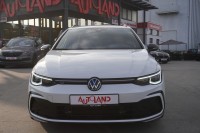 VW Golf VIII Variant 2.0 R-Line DSG