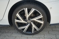 VW Golf VIII Variant 2.0 TSI DSG R-Line