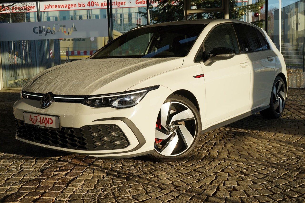 VW Golf VIII 2.0 TSI GTI