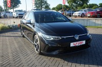 VW Golf VIII Variant 2.0 R 4Motion SHZ