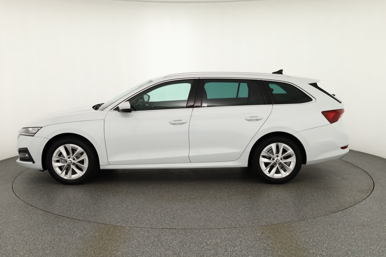 Skoda Octavia Combi 1.5 TSI First Edition