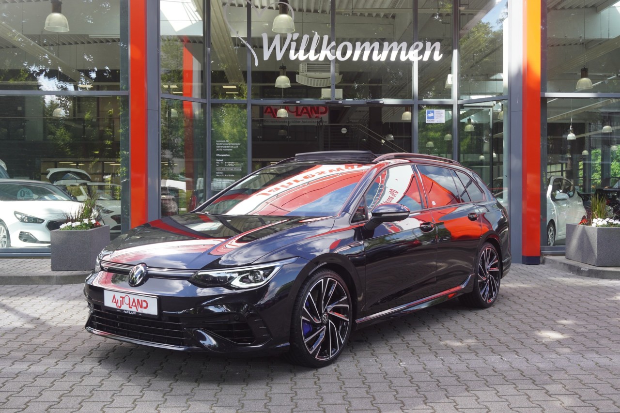 VW Golf VIII Variant 2.0 R 4Motion