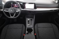VW Golf VIII Variant 1.0 eTSI DSG