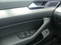 VW Passat Variant 1.4 TSI Highline R-Line