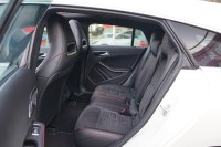 Mercedes-Benz CLA 200 AMG Line