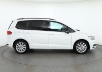 VW Touran 1.5 TSI DSG Highline
