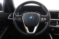 BMW 320 e Touring Advantage