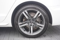 Audi A4 Avant 40 TFSI advanced