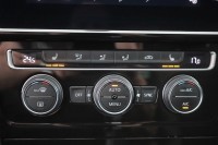 VW Golf VII Variant 1.5 TSI DSG Highline