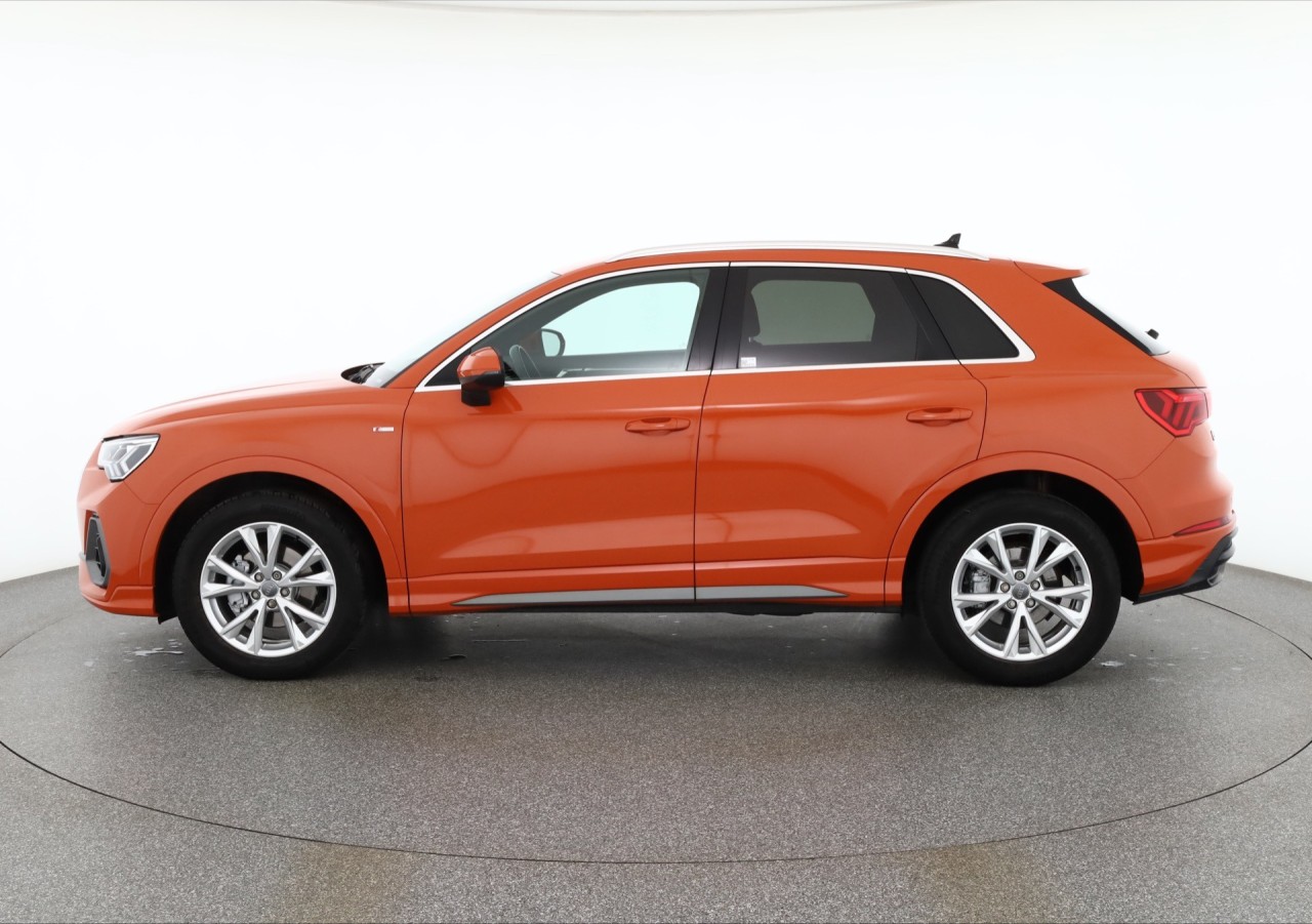 Audi Q3 35 1.5 TFSI S line