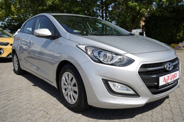 Hyundai i30 1.4 blue Basis